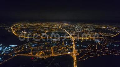 冬季无人驾驶飞机从空中向明斯克市的夜间住宅和<strong>商业建筑</strong>射击